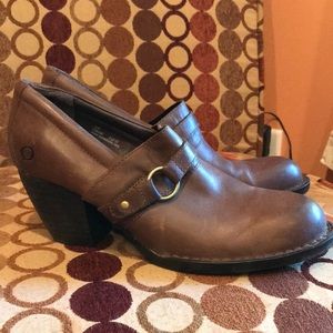 Born shoes/booties